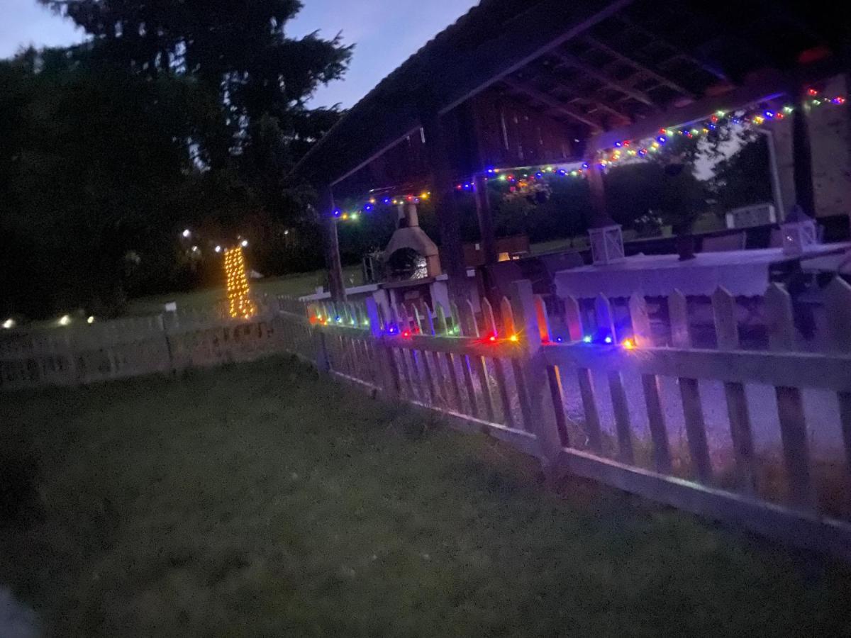 Fonclaire Holidays Mortemart Kültér fotó