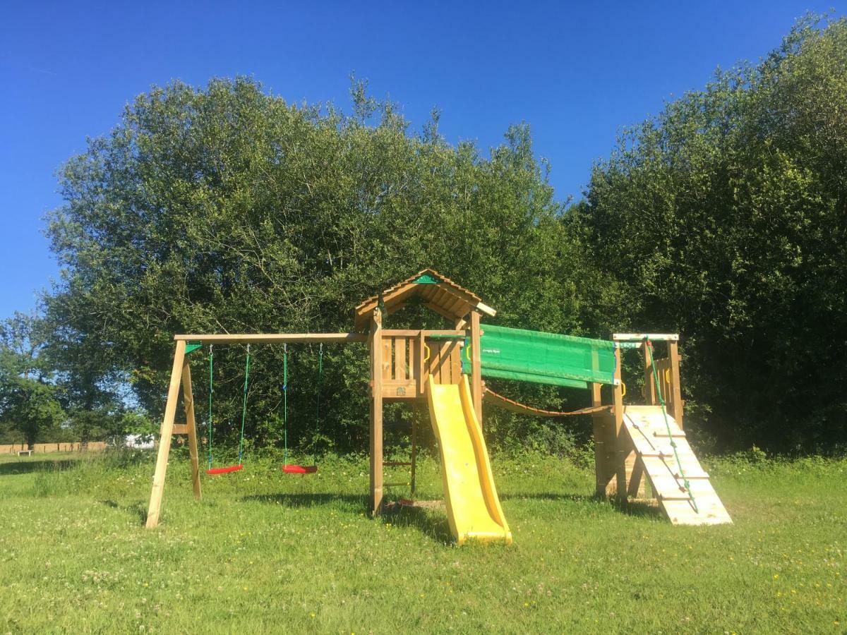Fonclaire Holidays Mortemart Kültér fotó